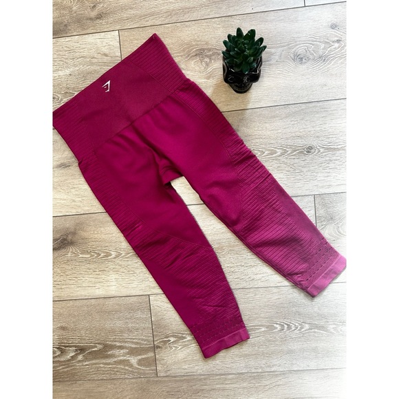 •Gymshark• Energy Seamless crop leggings in Crimson Red - Picture 6 of 8